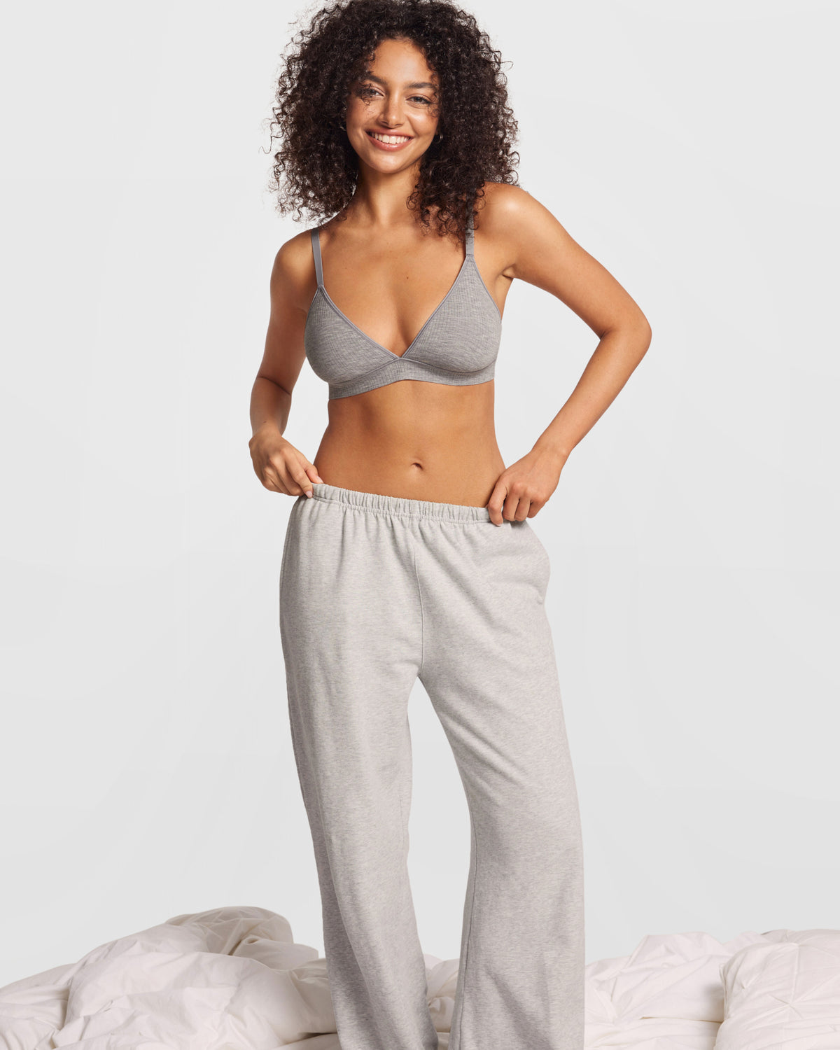 SOULVOR wireless V-neck triangle Bralette Moon Heather Grey